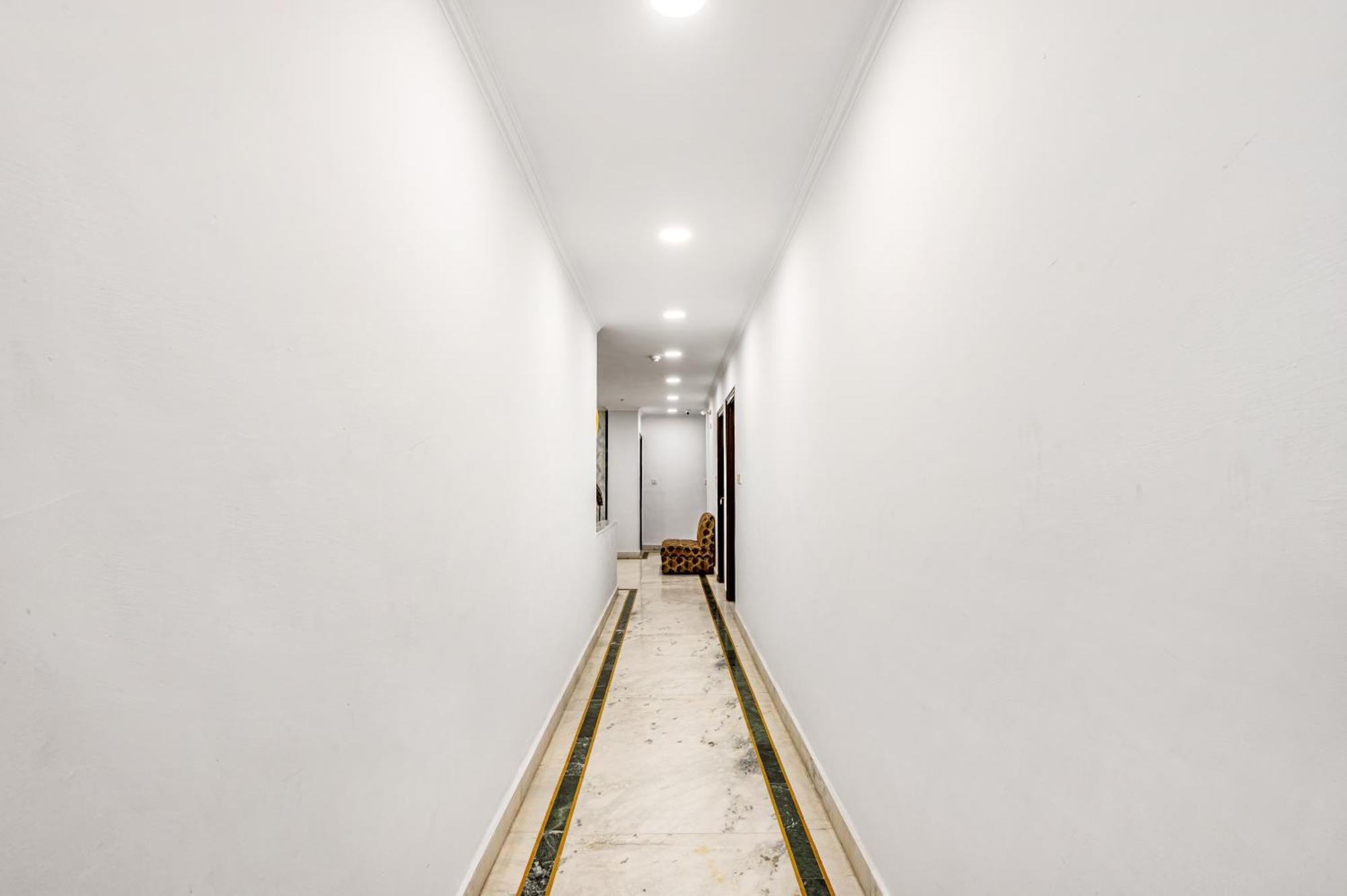 โฮเต็ล ไนซ์ พาเลซ Hotel เดลี ภายนอก รูปภาพ