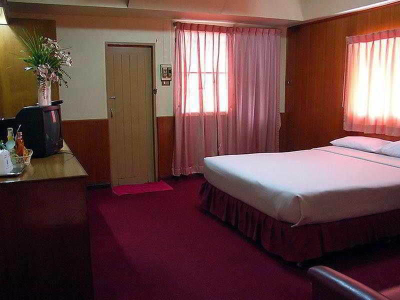 โฮเต็ล ไนซ์ พาเลซ Hotel เดลี ภายนอก รูปภาพ